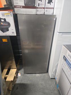 Vassani Small Refrigerator With No Freezer