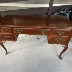 Vintage Bassett Queen Anne Cherry Writing Desk