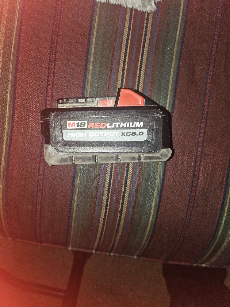 8.0 Milwaukee Battery And Charger