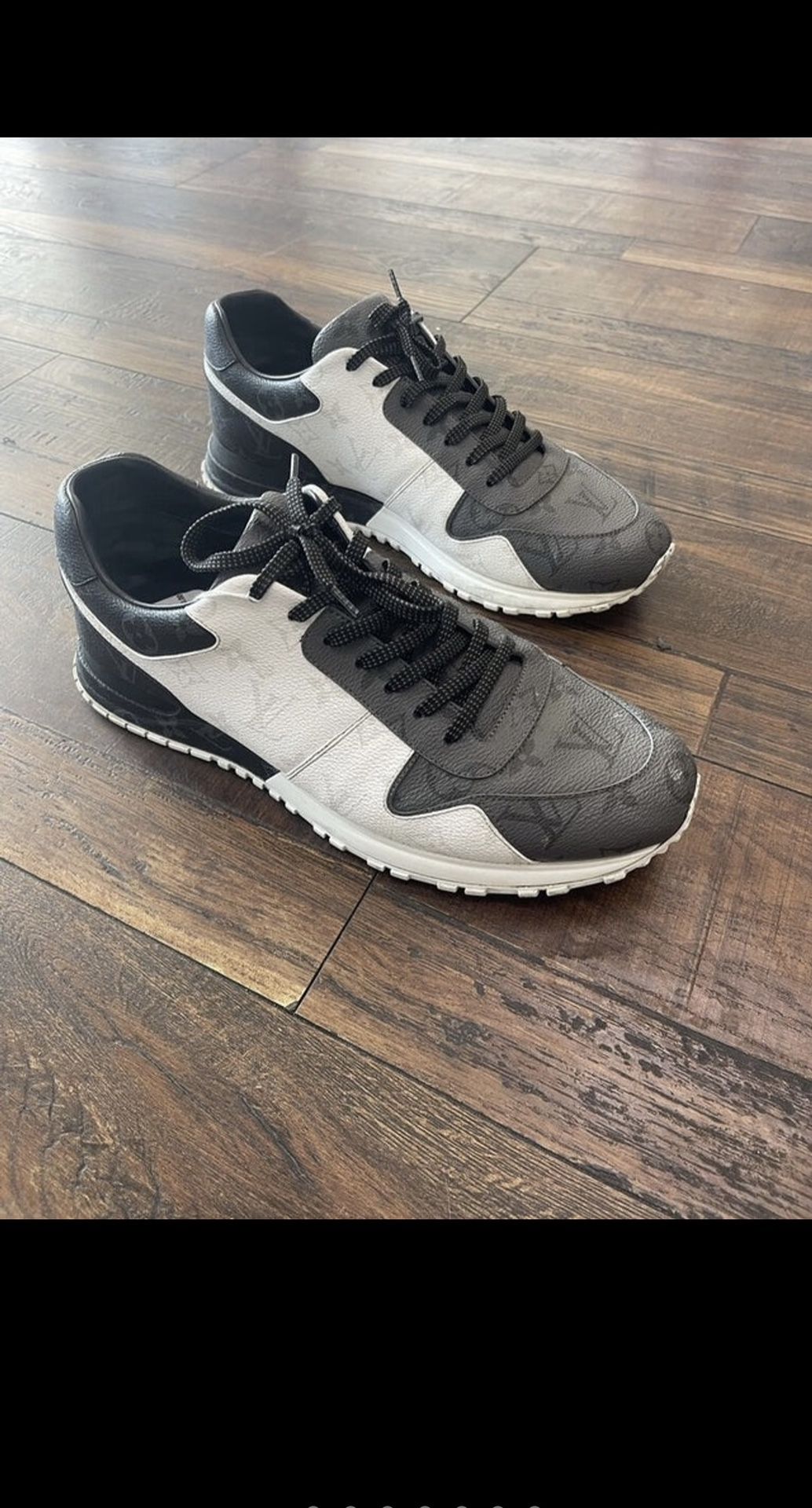 Louis Vuitton Sneakers Brand New for Sale in Troy, MI - OfferUp