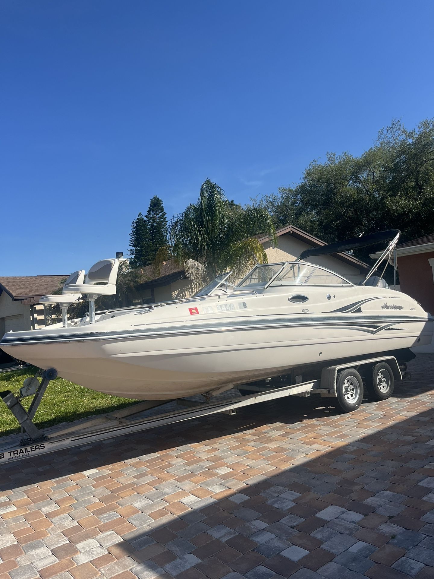 2006 Hurricane Deck Boat