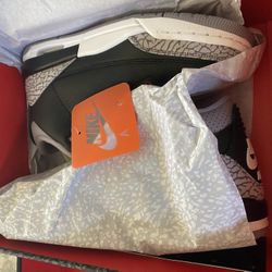 Air Jordan 3 Retro (GS) Black/Fire Red Cement-Grey 