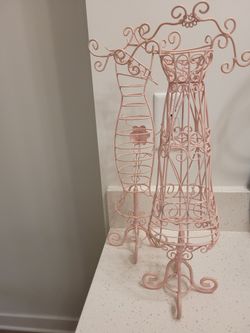 2 Cute Pink Jewelry Display