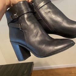 Women's Black Boots 