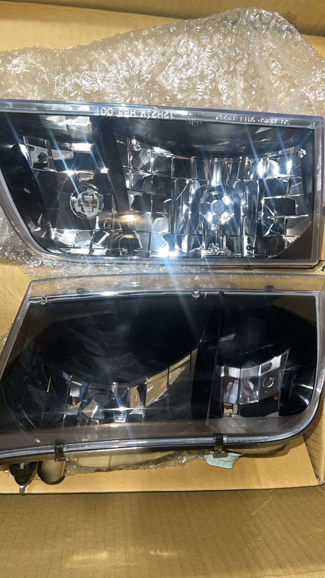 Black Head Lights For 98-2010 Crown Vic