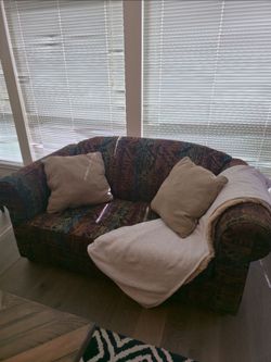 Oversized Accent Chair – Great Condition