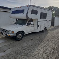 1990 Toyota Truck