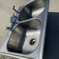 2 Part Sink Stainless Steel