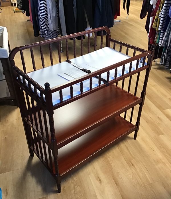 Davinci Jenny Lind Changing Table In Cherry For Sale In Seattle Wa Offerup