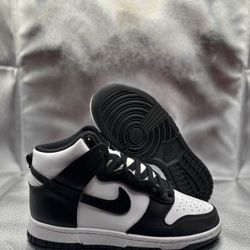 Nike Dunk High Panda 