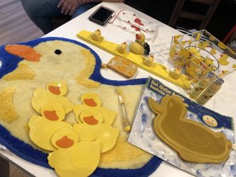 Rubber ducky bathroom set
