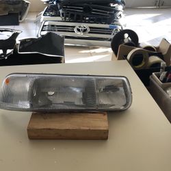 1999 To 2002 Chevrolet Silverado Headlight Passenger Side Assembly #231