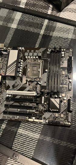 GIGABYTE B760M C V3 motherboard