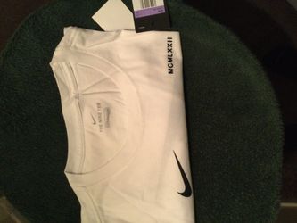 New Nike T Shirt
