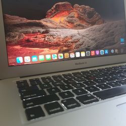 Macbook Air Laptop