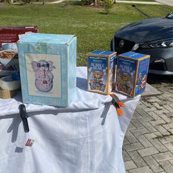 Christmas  Decorations / Items  🎄🌲🎅🏽have To Unload Moving  Spending Time Out Of State  Will Sell Very Low Prices 