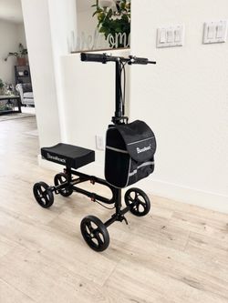 Knee scooter / knee walker adjustable and foldable / Brand new