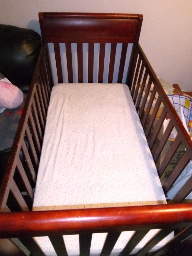 Greco Baby Crib