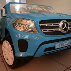 Action Wheels FROZEN 2 Mercedes Electric Car