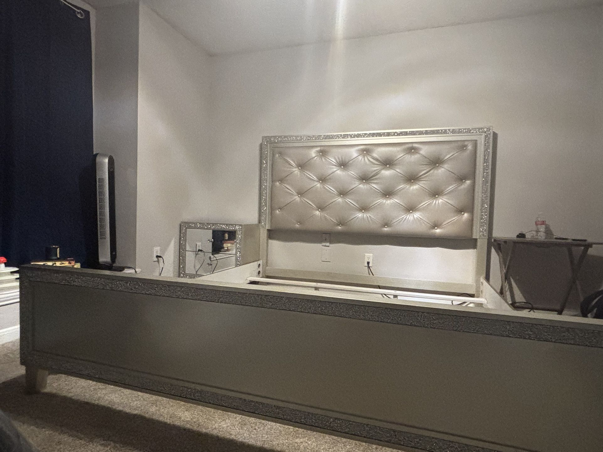 King Champagne and Glitter Bed Room Set