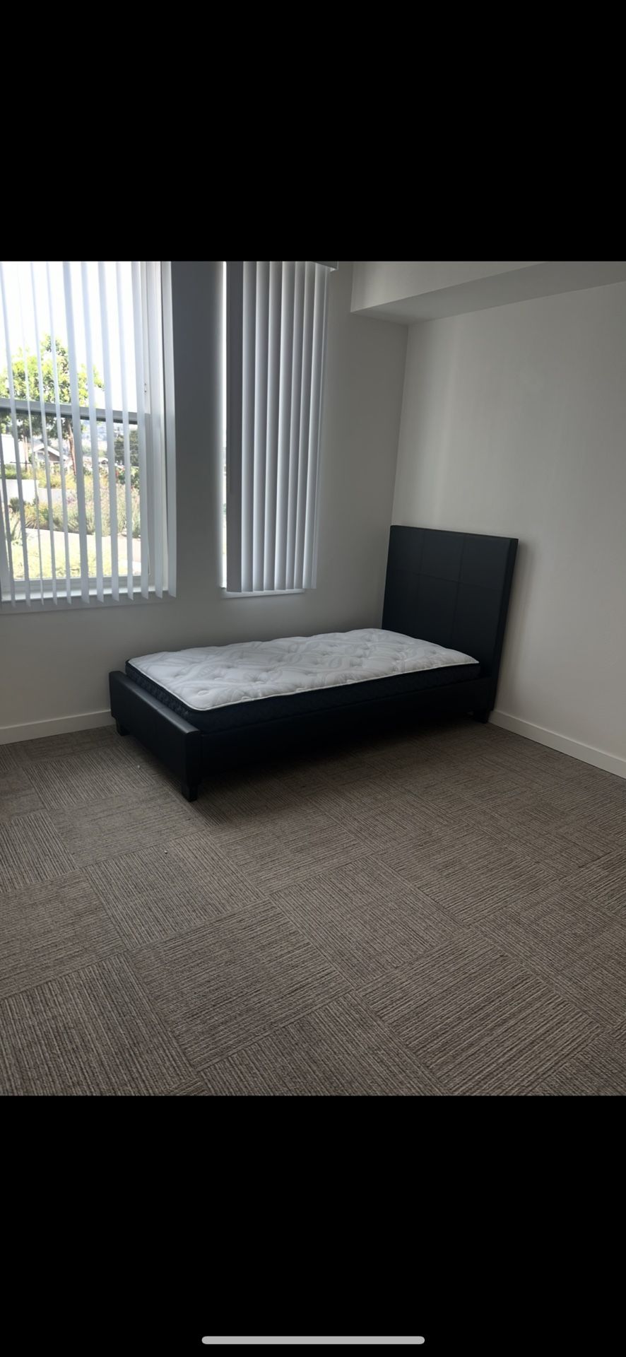 Twin Size Bed – Barely Used