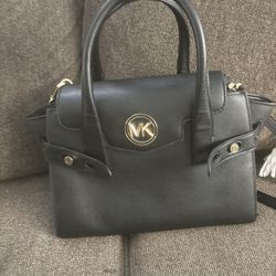 Michael Kors Black Satchel Purse w/ Gold Logo – Structured Top Handle Bag