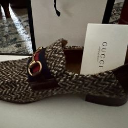 Brand New Gucci Loafers Sz 39