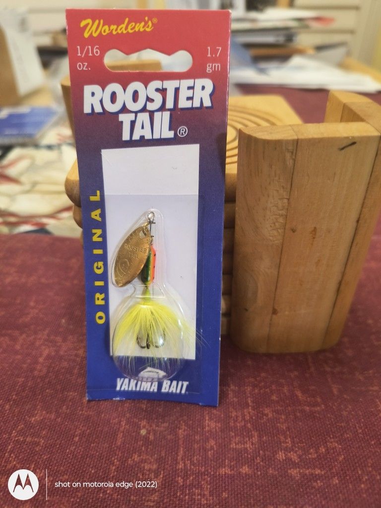 Fishing ROOSTER TAIL 1/16 oz