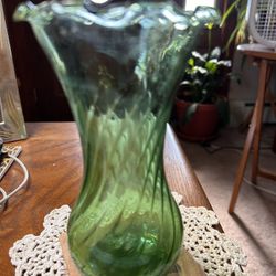 Vintage Green Elegant Swirl Glass Flower Vase Fluted Rim
