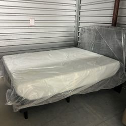 Queen Tempur Pro Breeze Mattress with Tempur Ergo Smart Base