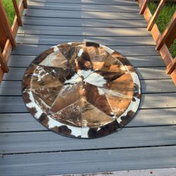 Round Carpet Used But Still Nice