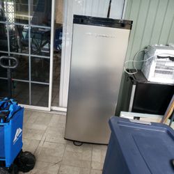 Frigidaire Freezer 6.5 Cu Ft