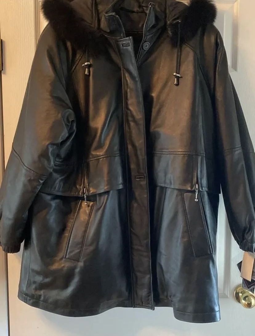Women’s 2XL Black Leather Coat