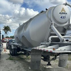 Tráiler Para Cemento 