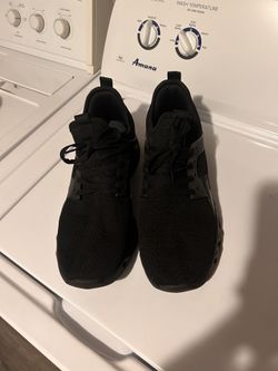 Sz 12 Men’s Sneakers