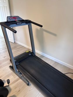 Encore 2500 Treadmill