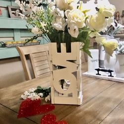 Valentines Love Wood Vase In Your Choice Color Vase And Flowers❤️❤️