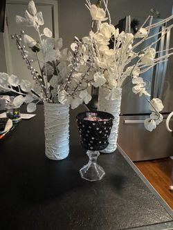 The Luxury Black Rhinestone Pedestal Urn