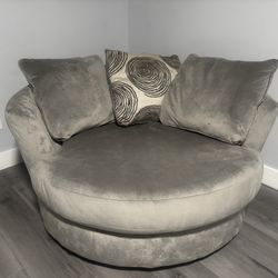Round Almost brand new Oversized Swivel Loveseat