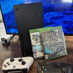 Xbox Series X Bundle – 2 Controllers + 2 Games (Excellent Condition)