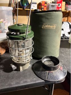 Coleman North Star lantern with case