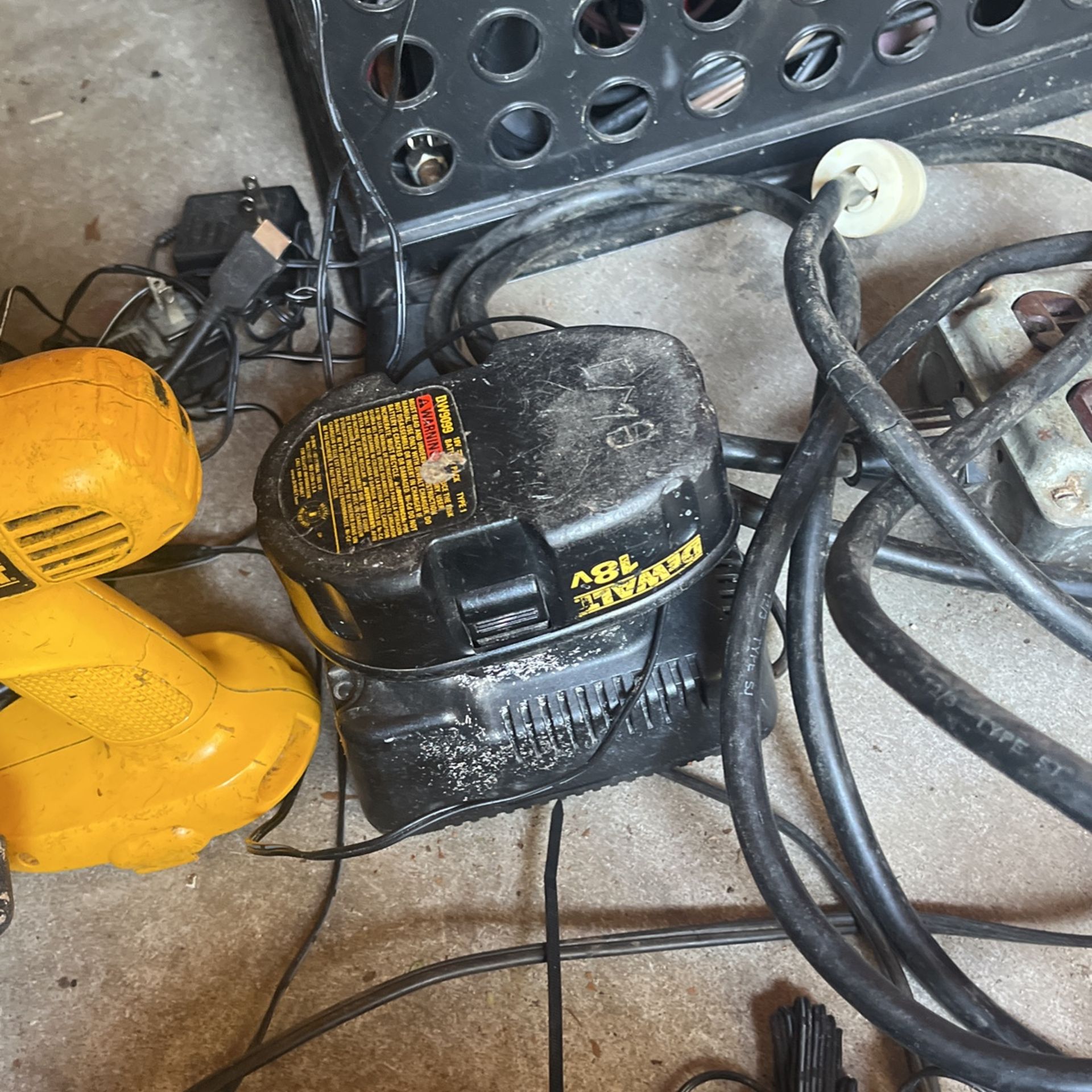 Dewalt Battery Charger