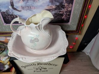 Beautiful Pitcher n Basin