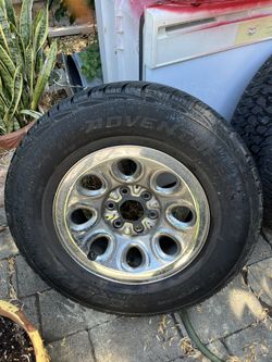 Vendo Este Juego De Rines Con Llantas… Up For Sale A Set Of Rims 17 With Tires In North Rialto Ca For $400 Dls