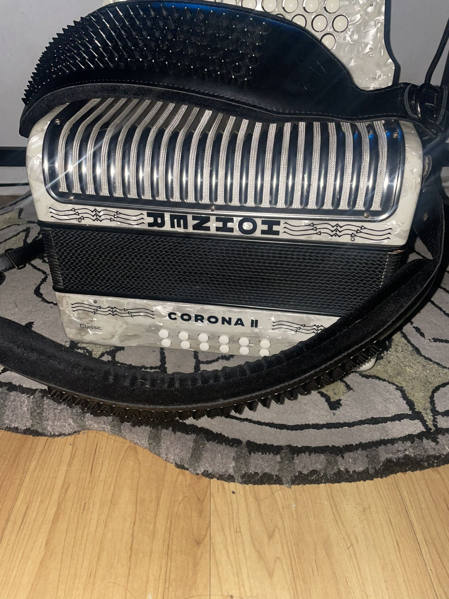 Hohner Corona 2 