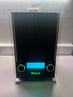 McIntosh RS100 Wireless Speaker