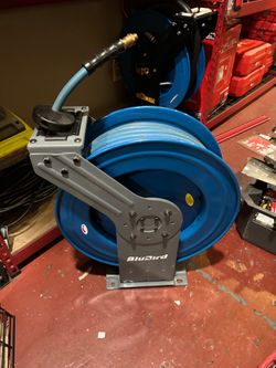 100’ retractable air hose reel only asking $480 (financing available)