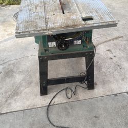 Makita Table Saw 