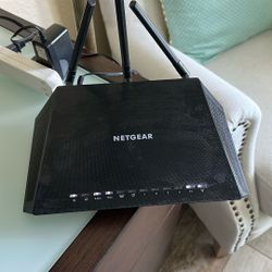 Netgear Nighthawk AC1750 Router
