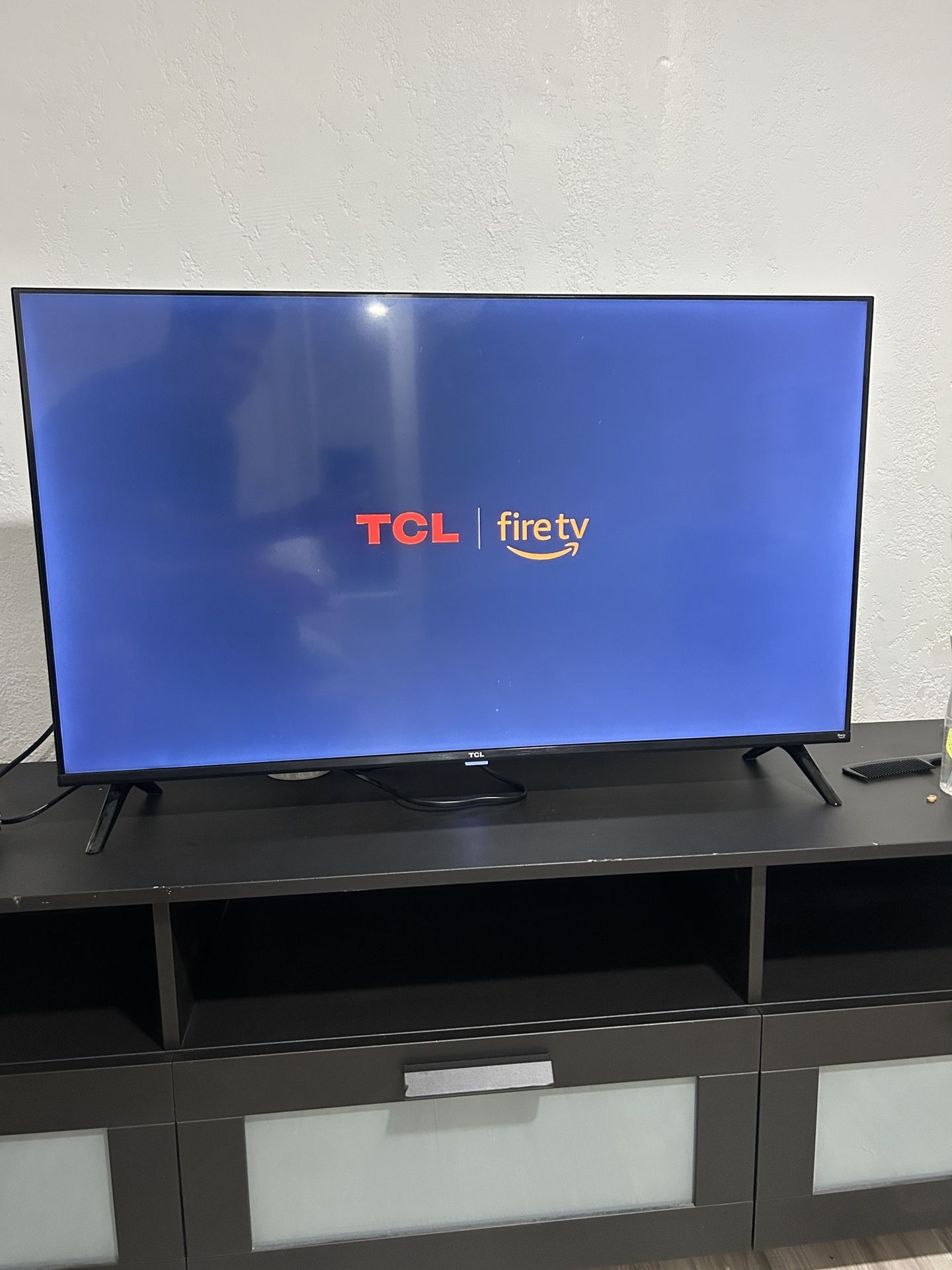 TLC 32 Inc Smart Tv